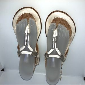 B.O.C. Born Concept White Sandals Womens 7/38